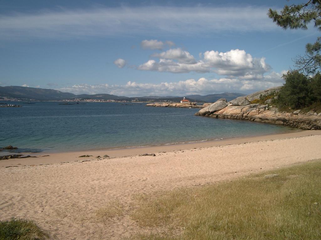 Apartamentos Illa Isla de Arosa Bagian luar foto